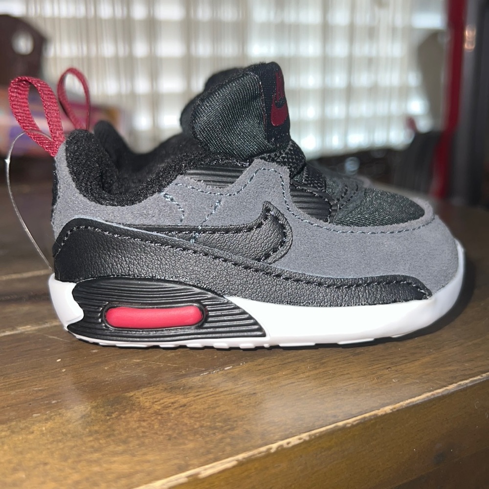 Brand new Nike shoes